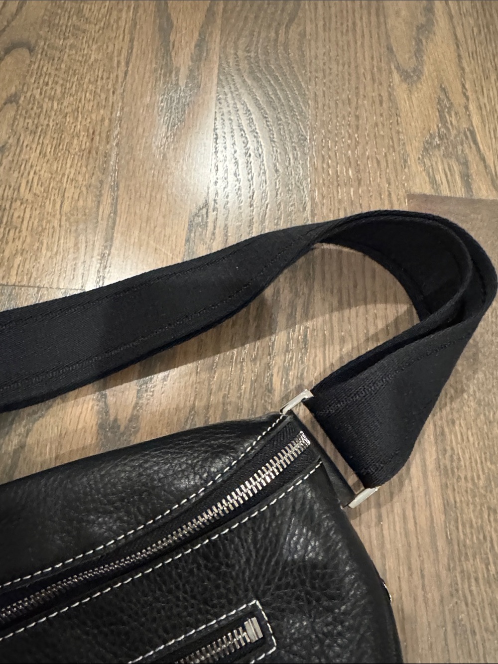 Hammitt Charles L Black Leather Crossbody Sling Bag NWT - Picture 8 of 9